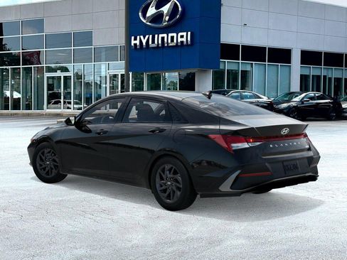 New 2026 Hyundai Elantra Hybrid FWD image 5
