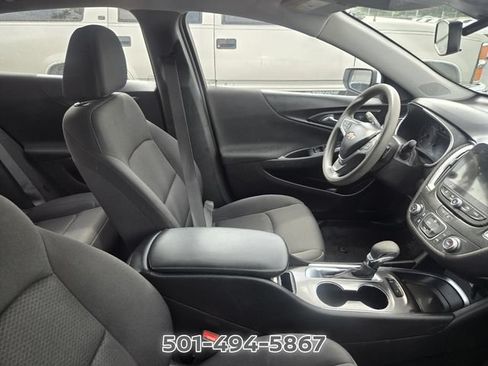 Used 2022 Chevrolet Malibu LS w/ Driver Confidence Package II FWD image 8