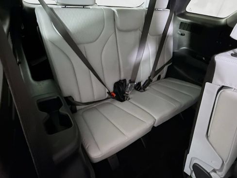 Used 2022 Hyundai Palisade SEL w/ 8P Bench Seat Package AWD/4WD image 31