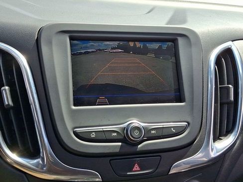 Used 2020 Chevrolet Equinox LT FWD image 18