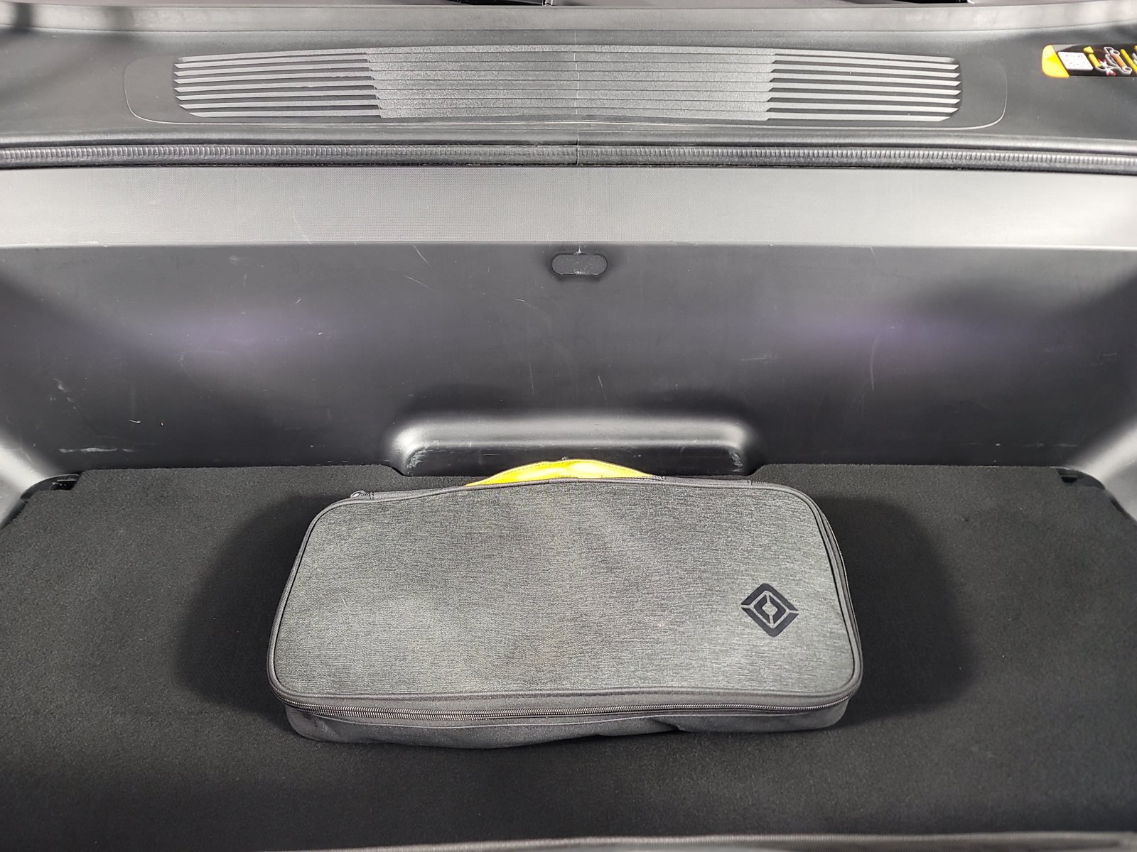 Used 2024 Rivian R1T Adventure Dual AWD/4WD image 14