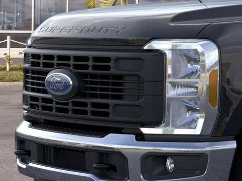 New 2026 Ford F350 XL AWD/4WD image 17