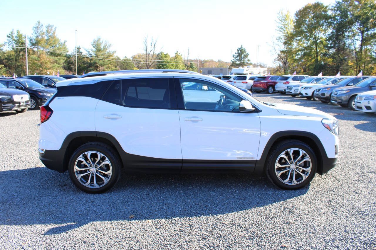 Used 2021 GMC Terrain SLT w/ Infotainment Package II AWD/4WD image 6
