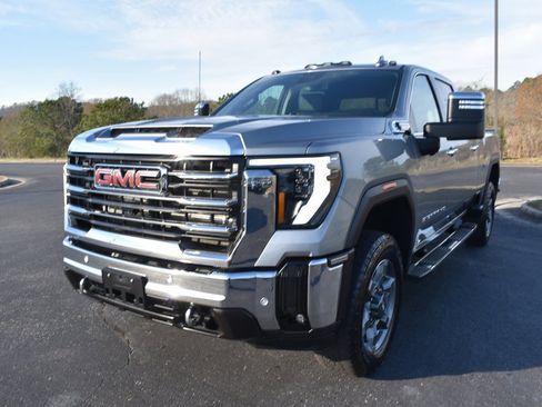 Used 2025 GMC Sierra 2500 SLT w/ SLT Premium Package image 2