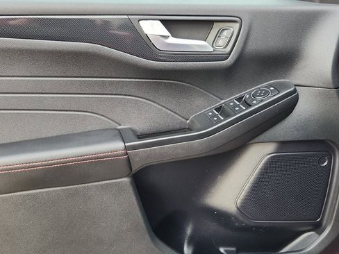 Used 2025 Ford Escape ST-Line image 17