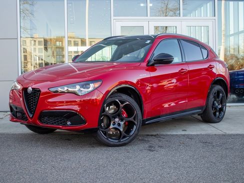 New 2025 Alfa Romeo Stelvio Sprint w/ Veloce Package image 1