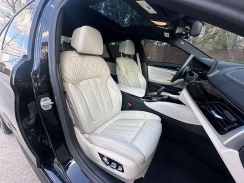 Used 2017 BMW 540i image 9