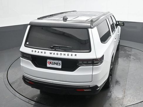 Used 2024 Jeep Grand Wagoneer L Series II w/ Quick Order Packagew 28T AWD/4WD image 30
