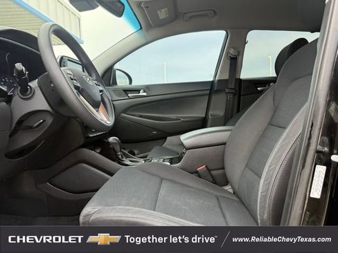 Used 2019 Hyundai Tucson Sport FWD image 28