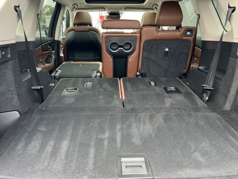Certified 2025 Acura MDX FWD w/ Technology Package image 17