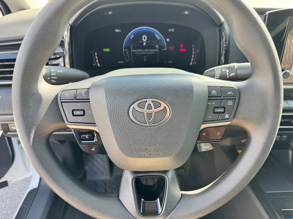 Used 2026 Toyota Camry LE FWD image 15