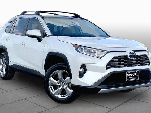 Used 2021 Toyota RAV4 Limited AWD/4WD image 3