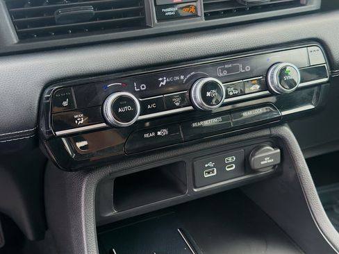 Used 2024 Honda Pilot EX-L image 14