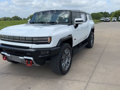 Used 2025 GMC Hummer EV 3X w/ LPO, Sport Package AWD/4WD image 3