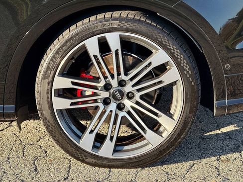 Used 2019 Audi SQ5 Prestige image 11
