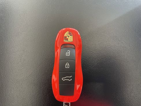 Used 2024 Porsche Macan GTS image 25