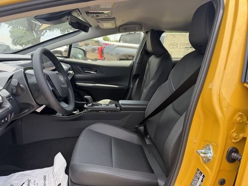 New 2026 Toyota Prius Plug-In Hybrid FWD image 24