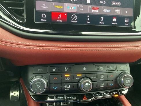 Used 2024 Dodge Durango SRT image 19