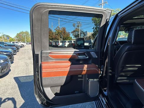 Certified 2024 GMC Sierra 2500 Denali Ultimate w/ Snow Plow Prep/Camper Package image 32