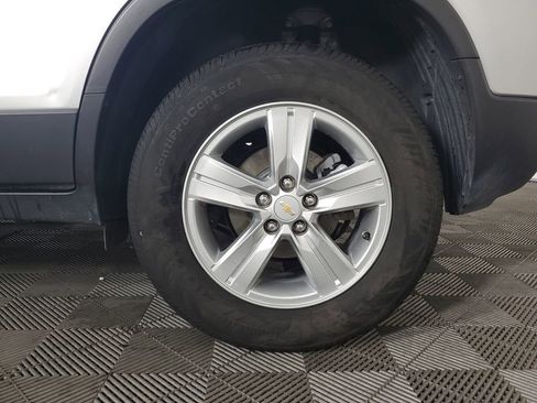 Used 2022 Chevrolet Trax LS w/ Tint and Cruise Package image 30