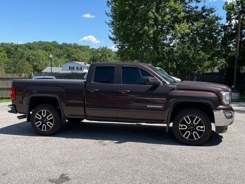 Used 2016 GMC Sierra 1500 SLE w/ SLE Value Package AWD/4WD image 3