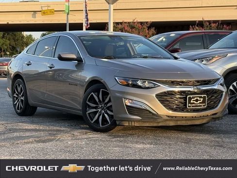 Used 2024 Chevrolet Malibu RS FWD image 2
