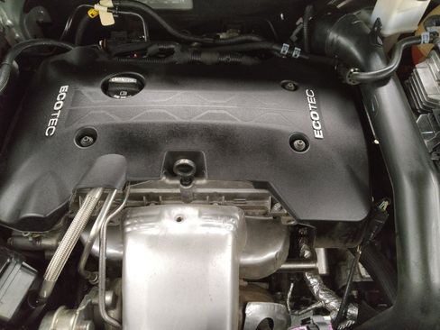 Used 2018 GMC Terrain Denali w/ Advanced Safety Package image 30