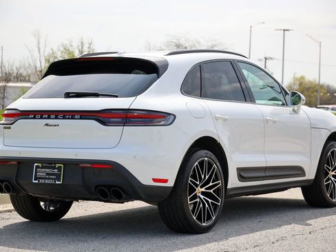 Certified 2026 Porsche Macan AWD/4WD image 12