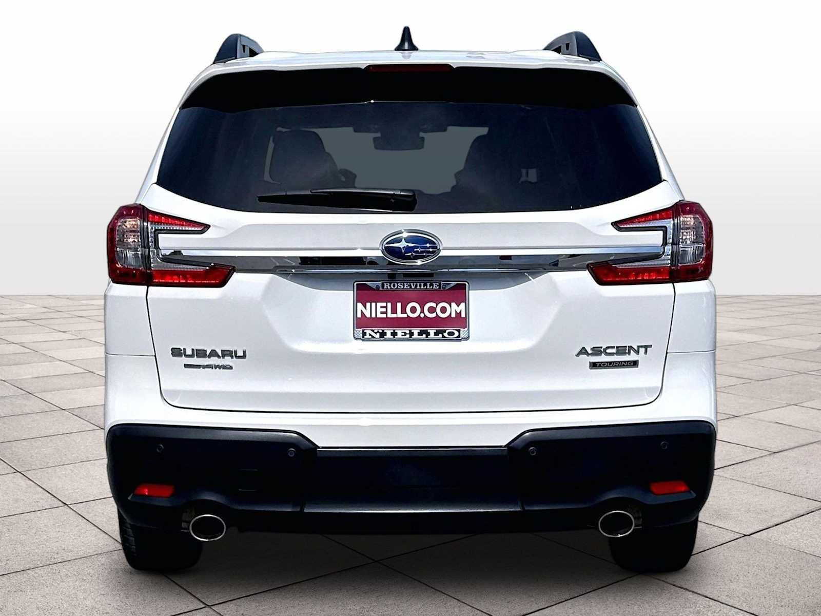 Used 2023 Subaru Ascent Touring AWD/4WD image 7