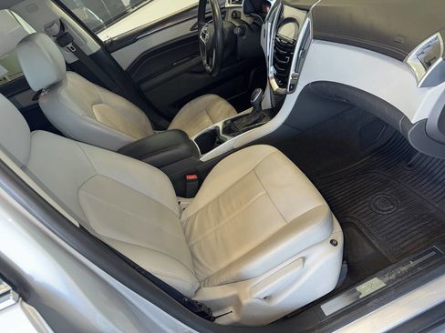 Used 2013 Cadillac SRX FWD image 23