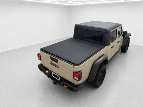 Used 2022 Jeep Gladiator Mojave w/ Cold Weather Group AWD/4WD image 32
