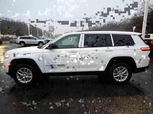New 2025 Jeep Grand Cherokee L Laredo w/ Luxury Tech Group I image 2