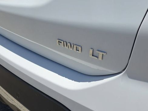 Used 2024 Chevrolet Equinox LT AWD/4WD image 6