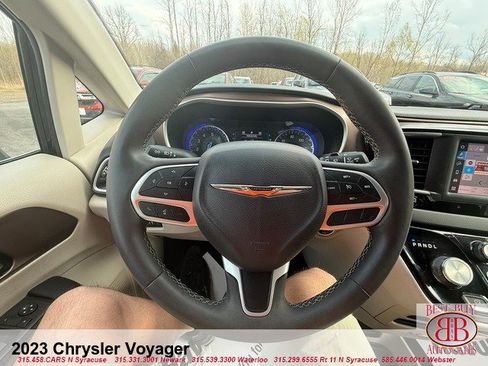 Used 2023 Chrysler Voyager LX FWD image 22