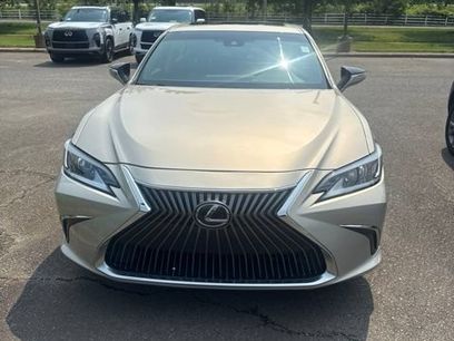 Used 2020 Lexus ES 350 w/ Accessory Package 2