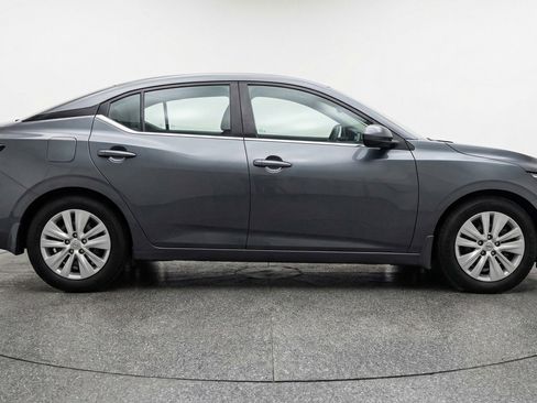 Used 2025 Nissan Sentra S FWD image 9