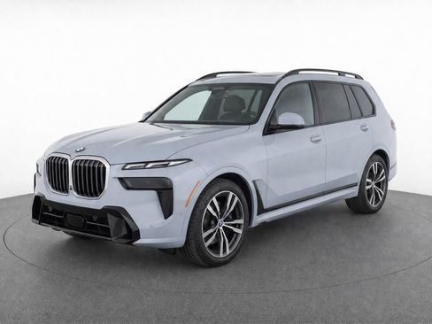 Used 2024 BMW X7 xDrive40i w/ M Sport Package AWD/4WD image 7