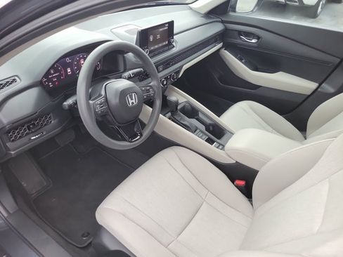 Used 2025 Honda Accord LX image 17