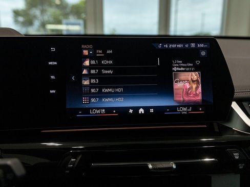 New 2025 BMW X1 xDrive28i w/ Premium Package image 29