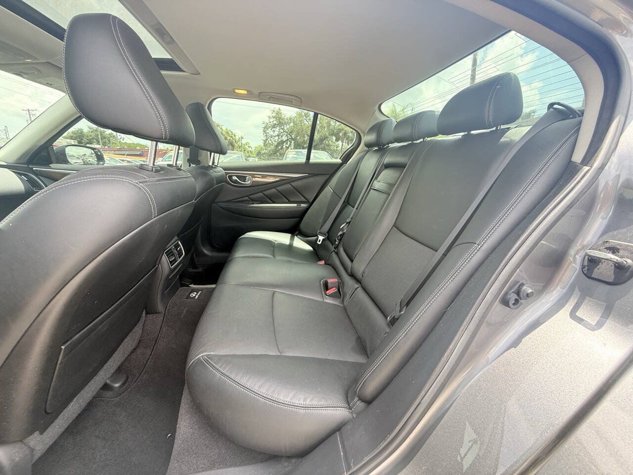 Used 2014 INFINITI Q50 Premium w/ Technology Package RWD image 15