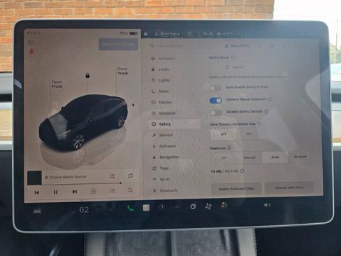Used 2023 Tesla Model Y Long Range AWD/4WD image 50