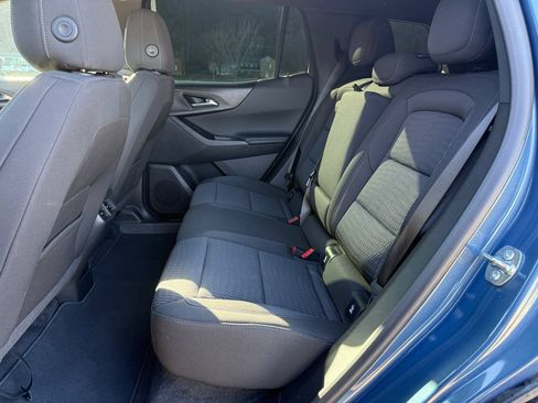 Used 2025 Chevrolet Equinox LT w/ Safety and Technology Package AWD/4WD image 31