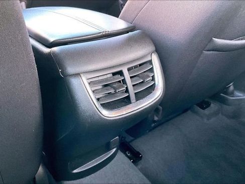 Used 2024 Chevrolet Malibu LT image 10