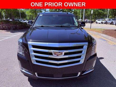 Used 2016 Cadillac Escalade Premium AWD/4WD image 2