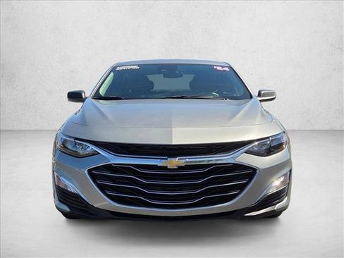 Used 2024 Chevrolet Malibu LS image 2
