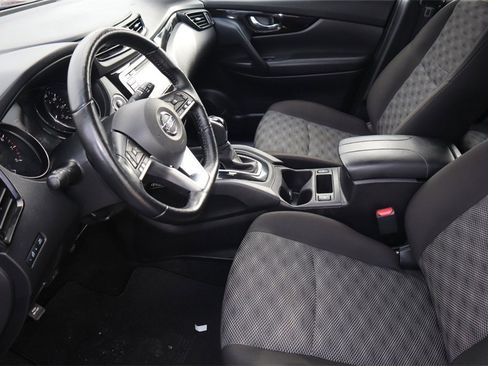 Certified 2021 Nissan Rogue Sport SV image 12