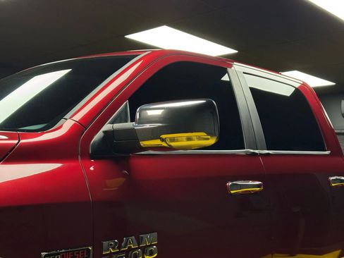 Used 2014 RAM 1500 Laramie RWD image 9