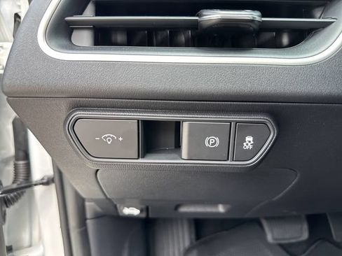 New 2026 Kia K4 FWD image 32