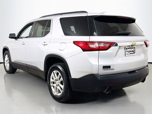 Used 2020 Chevrolet Traverse LT image 6