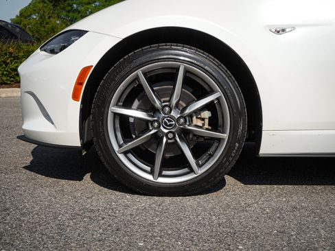 Used 2023 MAZDA MX-5 Miata Grand Touring w/ Weather Package RWD image 13